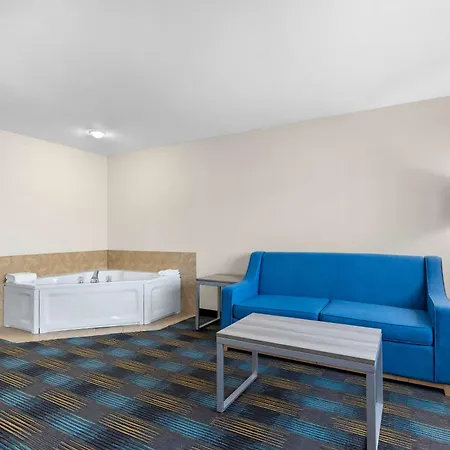 Quality Inn & Suites Fort Madison Near Hwy 61 Exterior foto