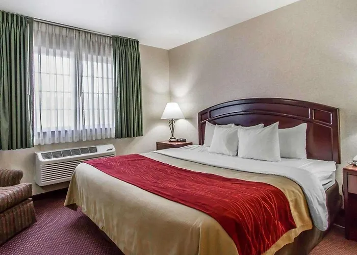 Quality Inn & Suites Fort Madison Near Hwy 61