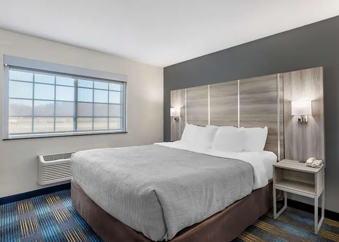 Quality Inn & Suites Fort Madison Near Hwy 61